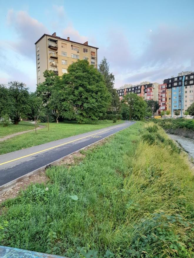 Apartman Bulevar Stupine Tuzla Exterior photo